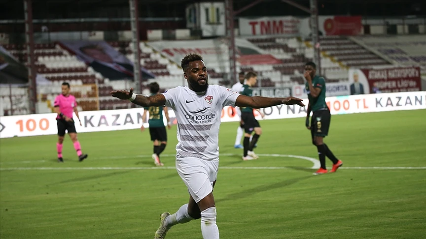 Süper Lig'in eski gol kralı Gabonlu futbolcu Boupendza, hayatını kaybetti
