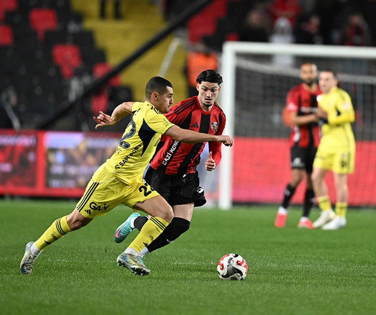 Ziraat Türkiye Kupası'nda Fenerbahçe çeyrek finale yükseldi