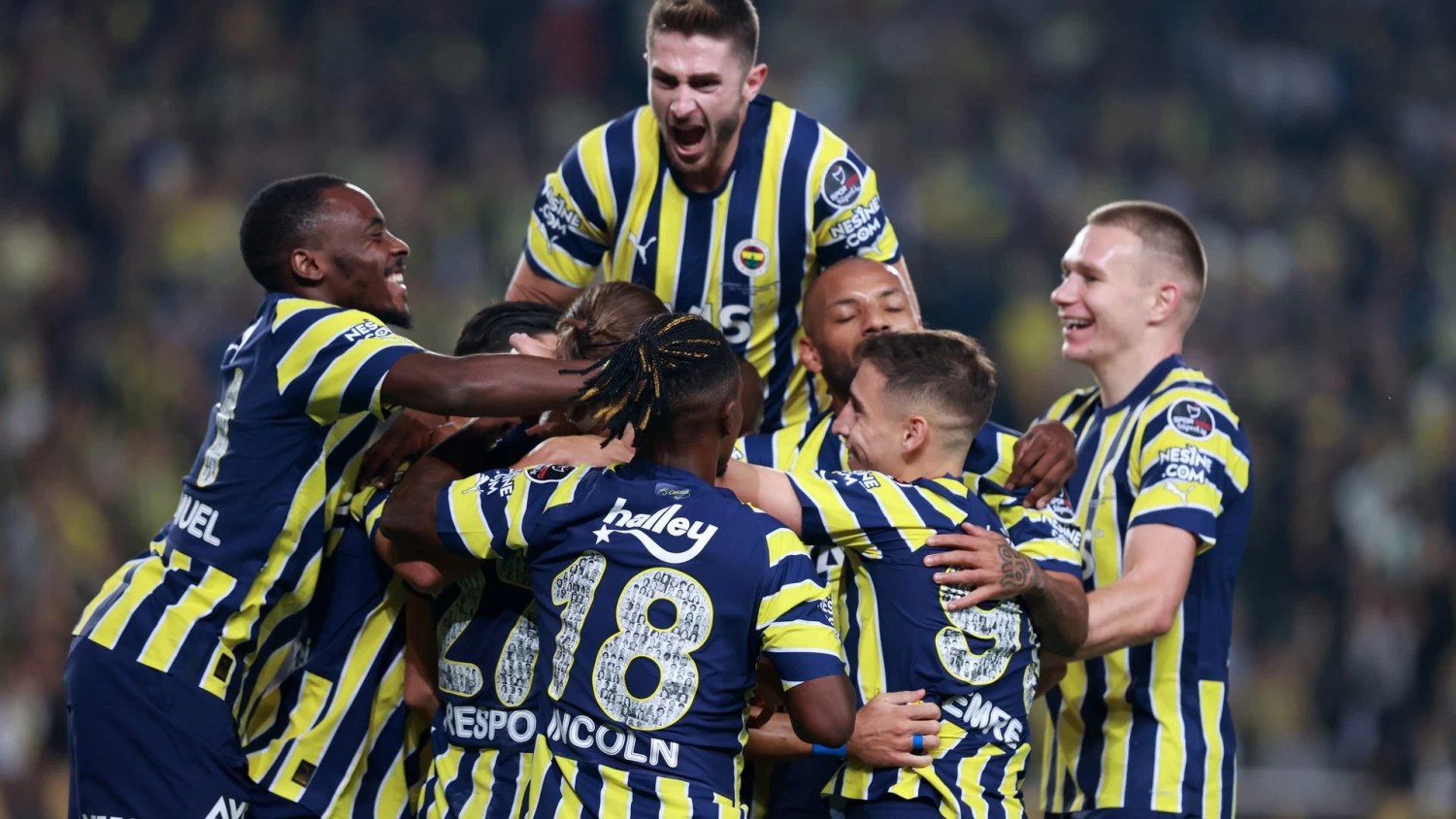 Fenerbahçe'de 10 isimle yollar ayrılacak