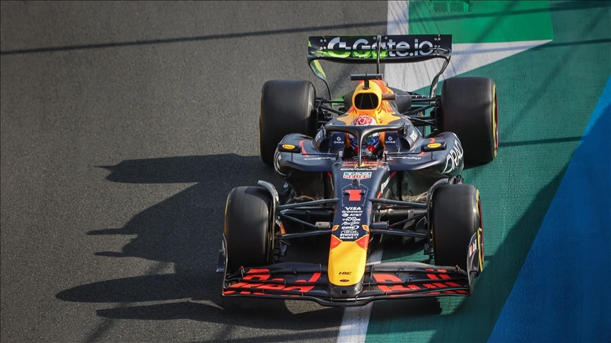 Formula 1 Suudi Arabistan Grand Prix'sinde pole pozisyonu Max Verstappen'in oldu