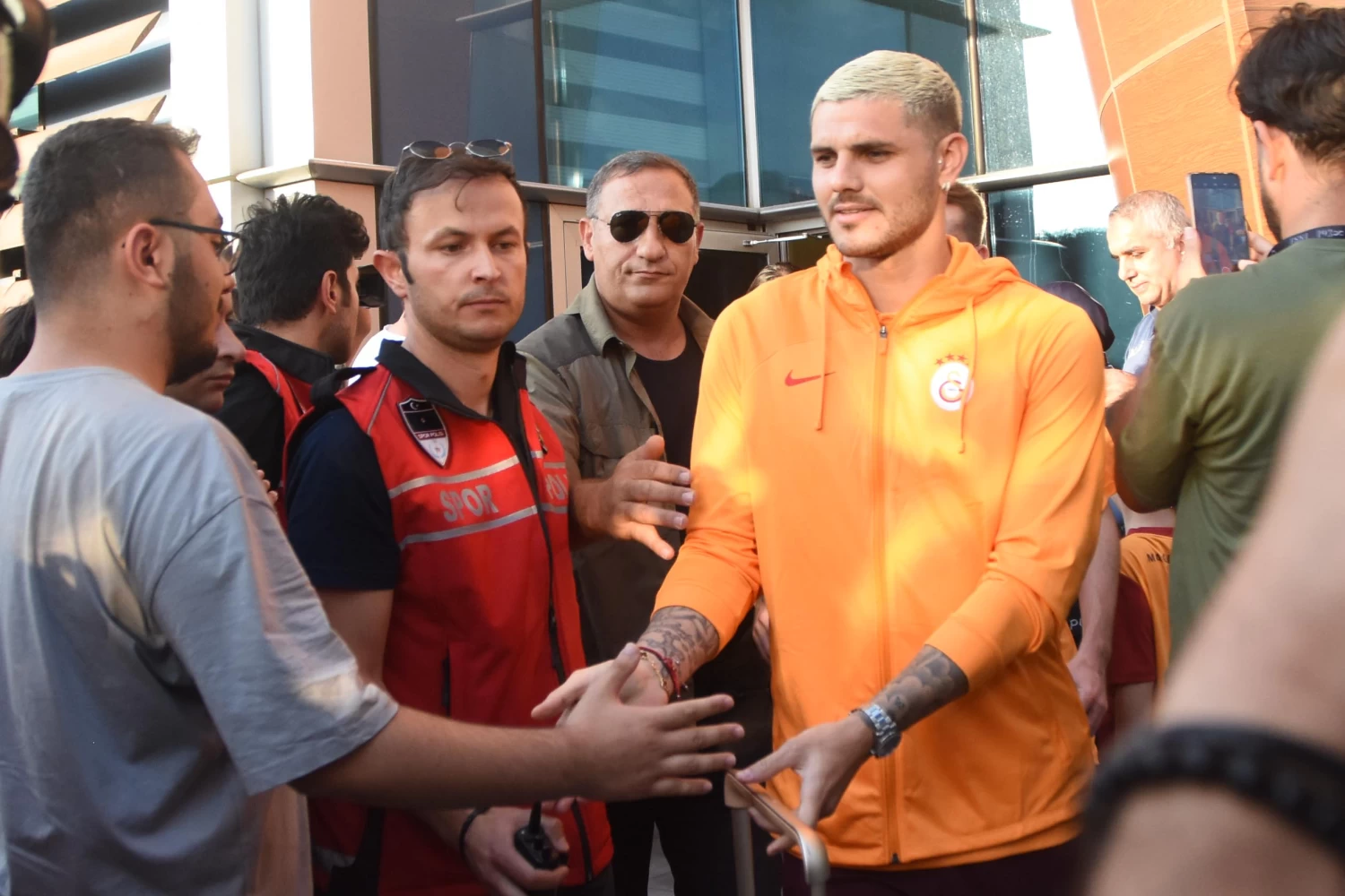 Galatasaray kafilesine Kayseri’de coşkulu karşılama
