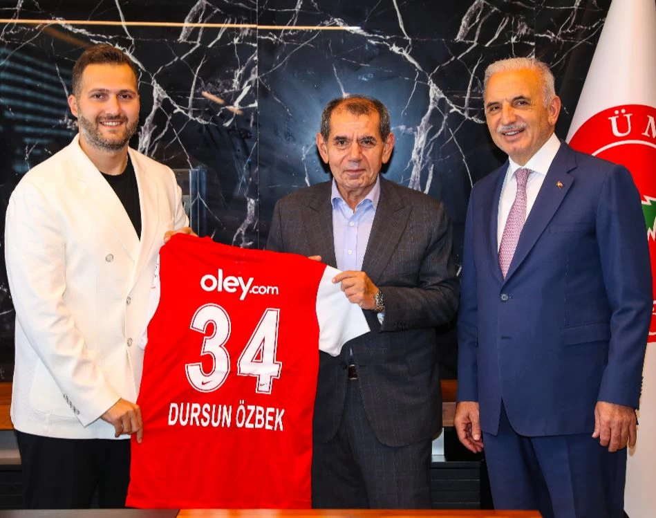 Galatasaray Kulübü Başkanı Dursun Özbek'ten Ümraniyespor'a ziyaret