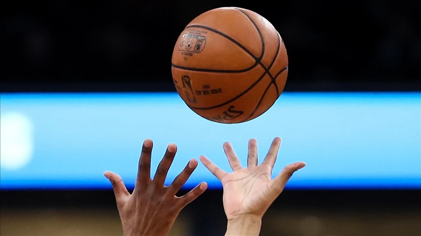 NBA'de Heat, Hawks'ı uzatmalarda yenerek play-off turuna kaldı