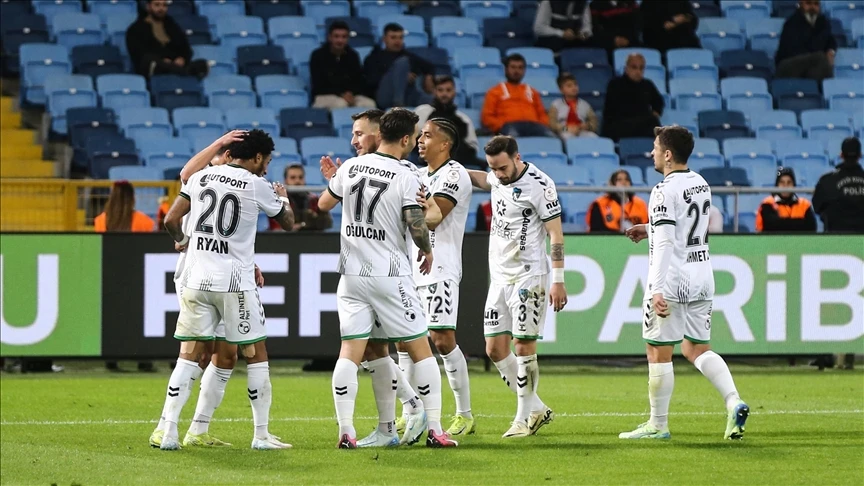 Kocaelispor 16 yıl sonra Süper Lig'de