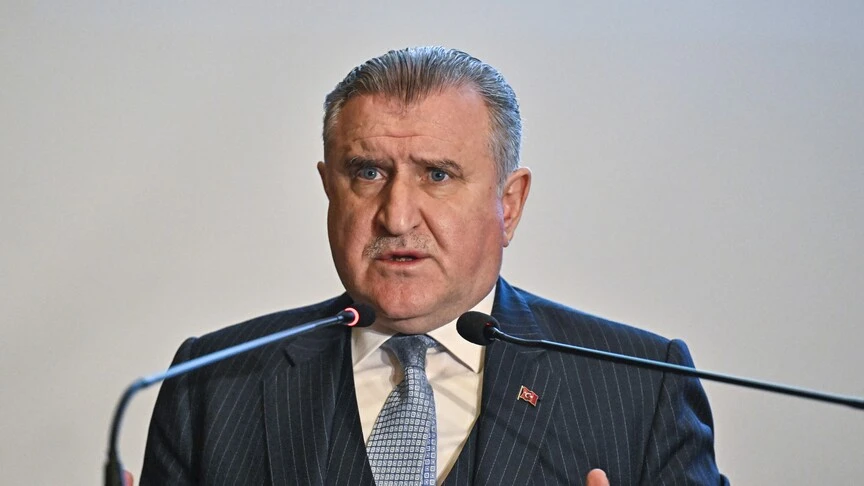 Bakan Bak'tan Kadınlar Avrupa Ligi'nde finale kalan Türk takımlarına tebrik