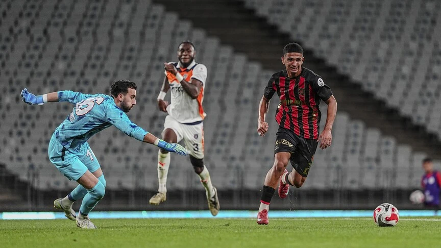 Süper Lig'de 2025-2026 sezonunda 571 futbolcu ter döktü