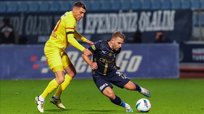 Kasımpaşa, Süper Lig'de yarın Kayserispor'a konuk olacak