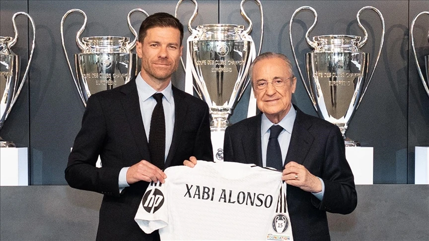 Real Madrid, Xabi Alonso'yu basına tanıttı